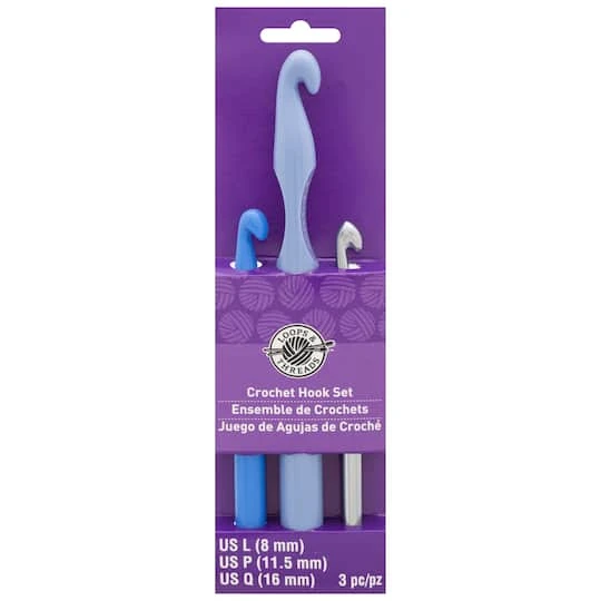 Plastic Crochet Hook Set By Loops & Threads®, L/P/Q 2 Plastic Crochet Hook Set By Loops & Threads®, L/P/Q - Image 2